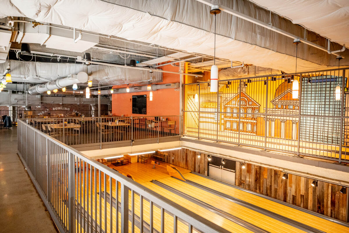 party slide photo number 3