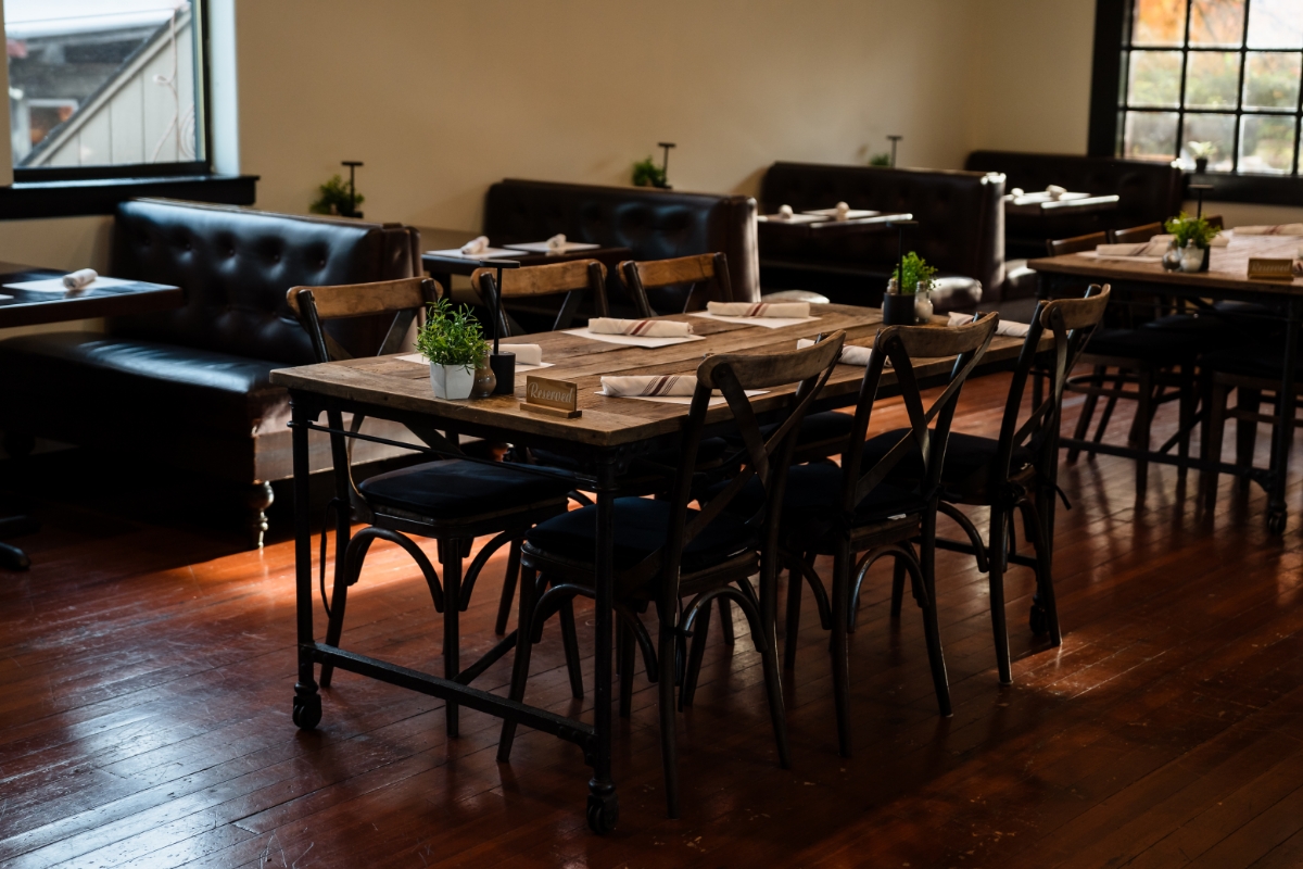A restaurant dining area