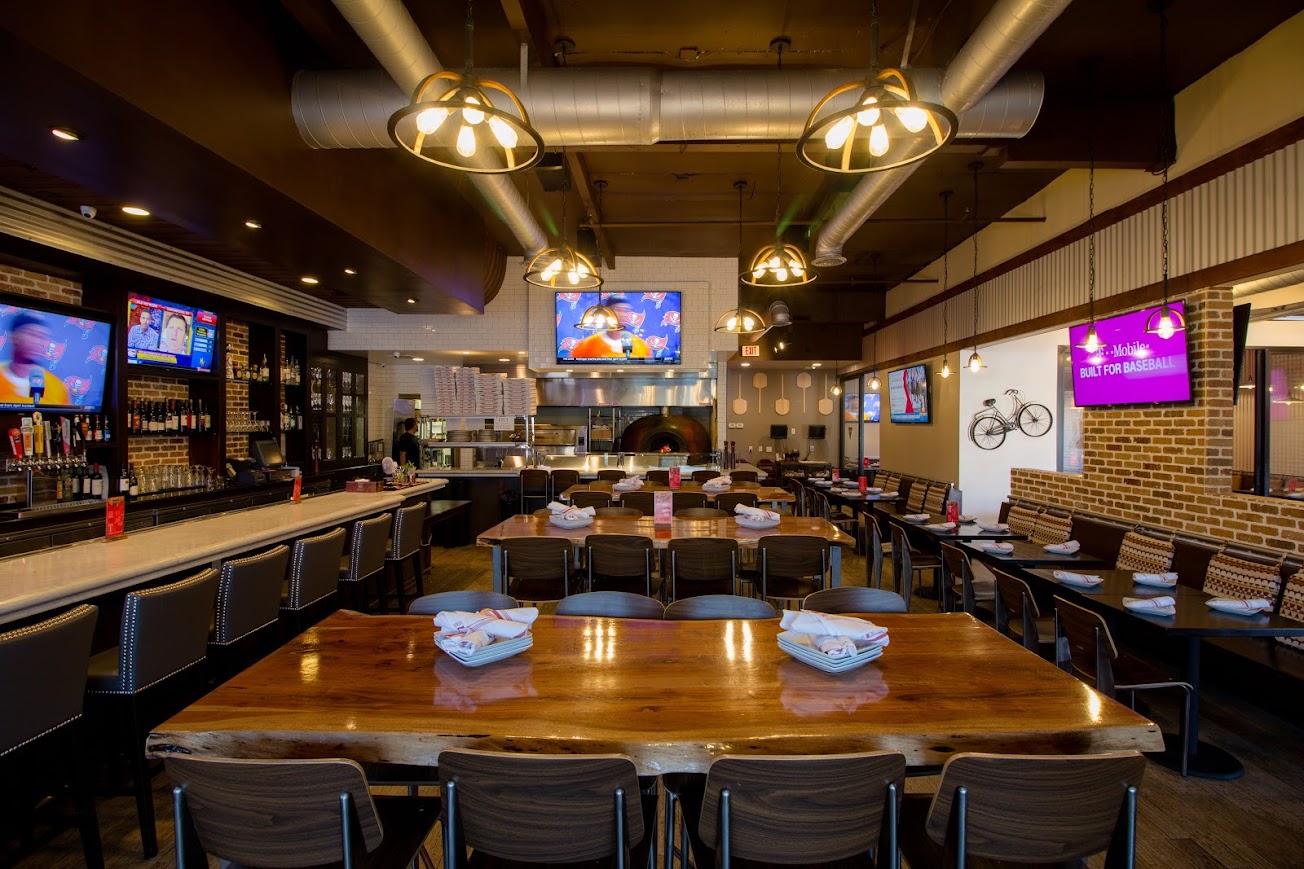 Crust Pizzeria, restaurant in Solana Beach