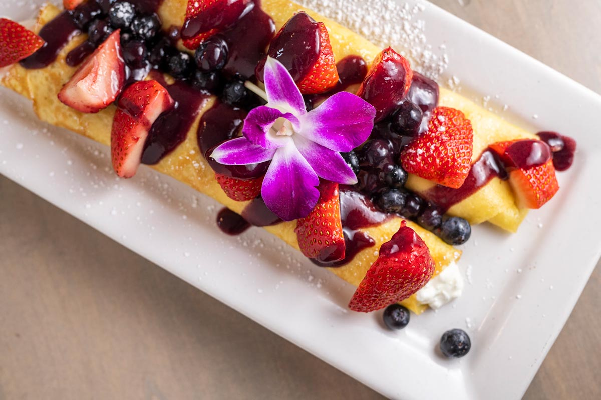 Berries and cream crepes