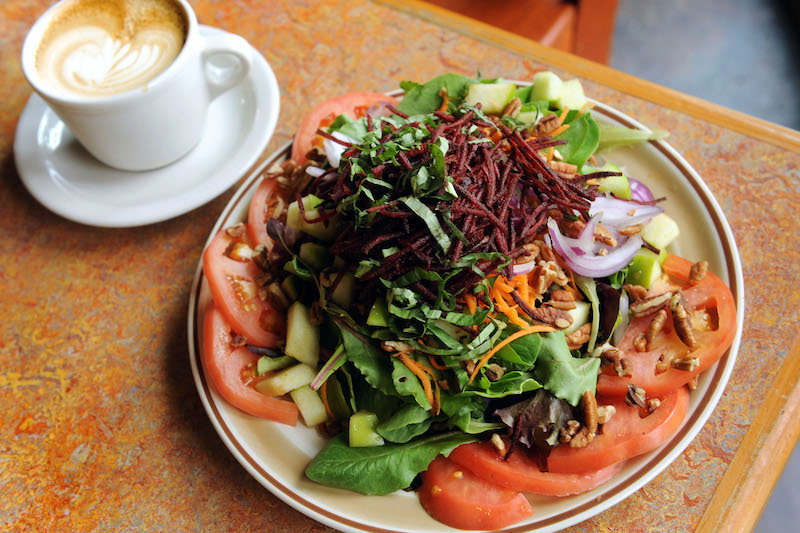 Mixed salad, coffee on the side