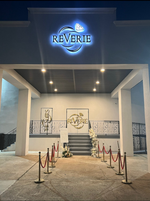 Reverie exterior