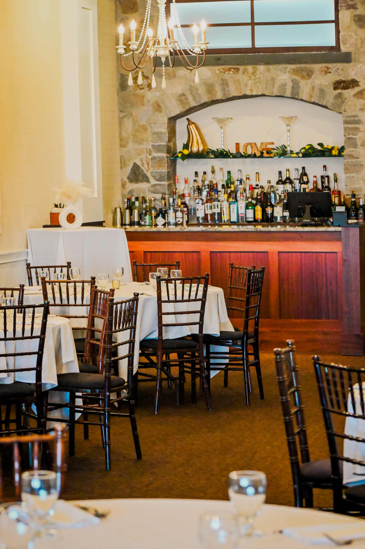 Bourbon Street Restaurant Interior Image 1