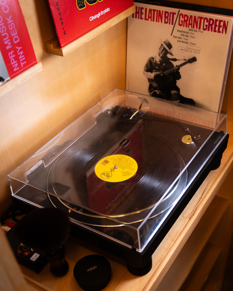 Technics SL-1300 Turntable