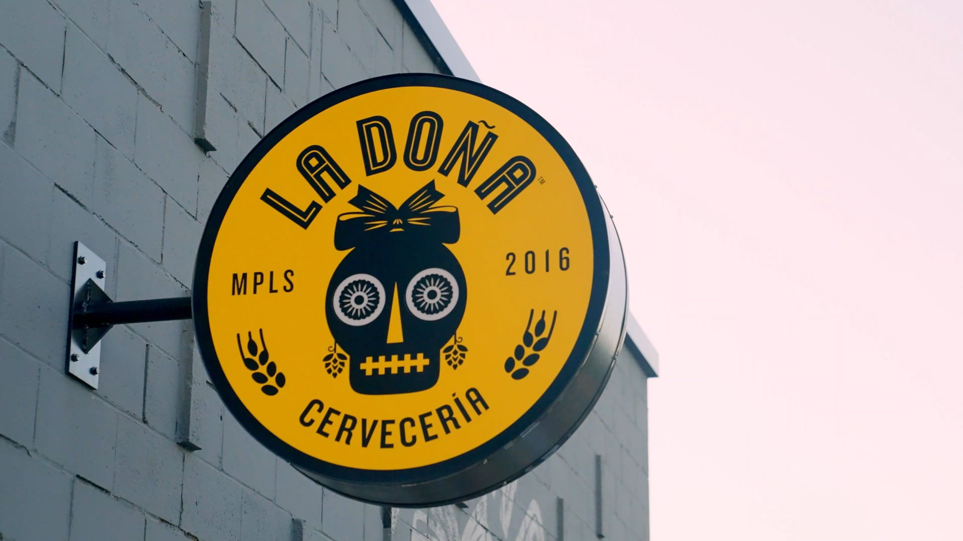 La Dona Cerveceria - Harrison, Minneapolis, MN