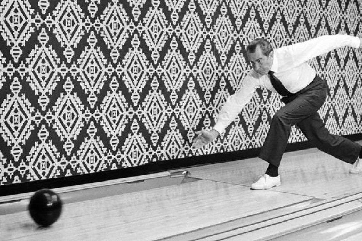Old photo of Richard Nixon bowling