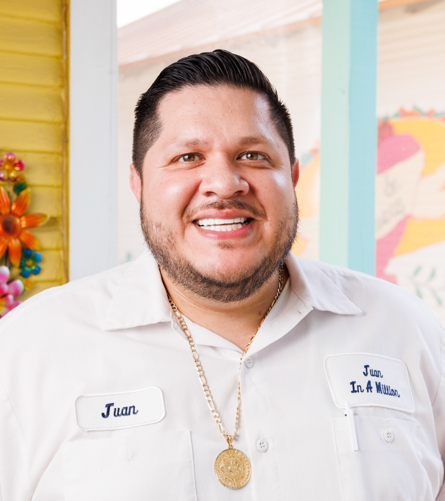 Juan Meza Jr. headshot