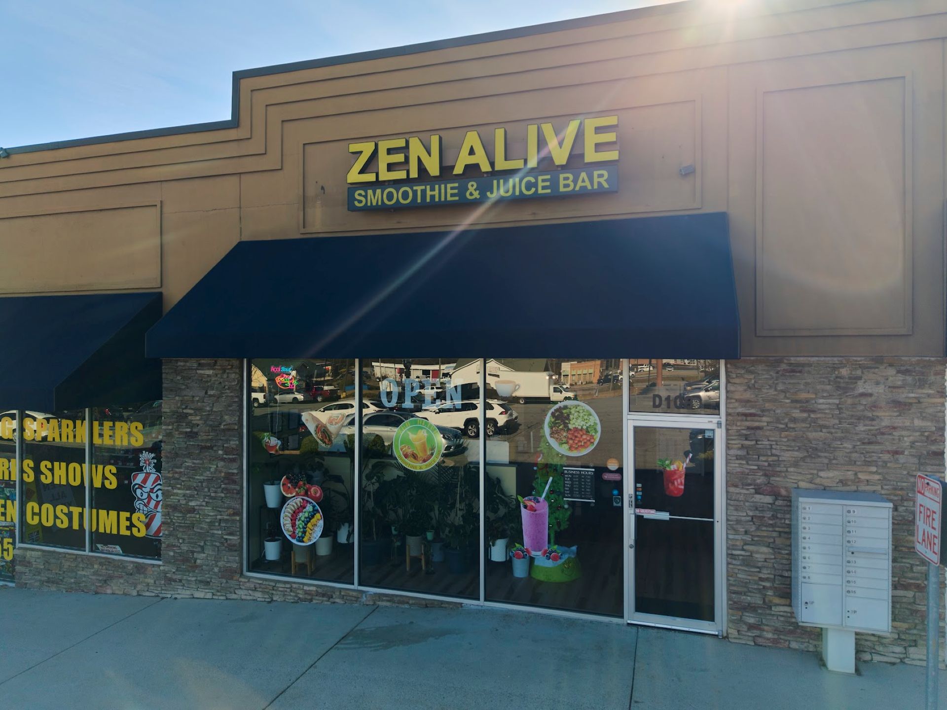 zenalivesmoothieandjuicebar.com