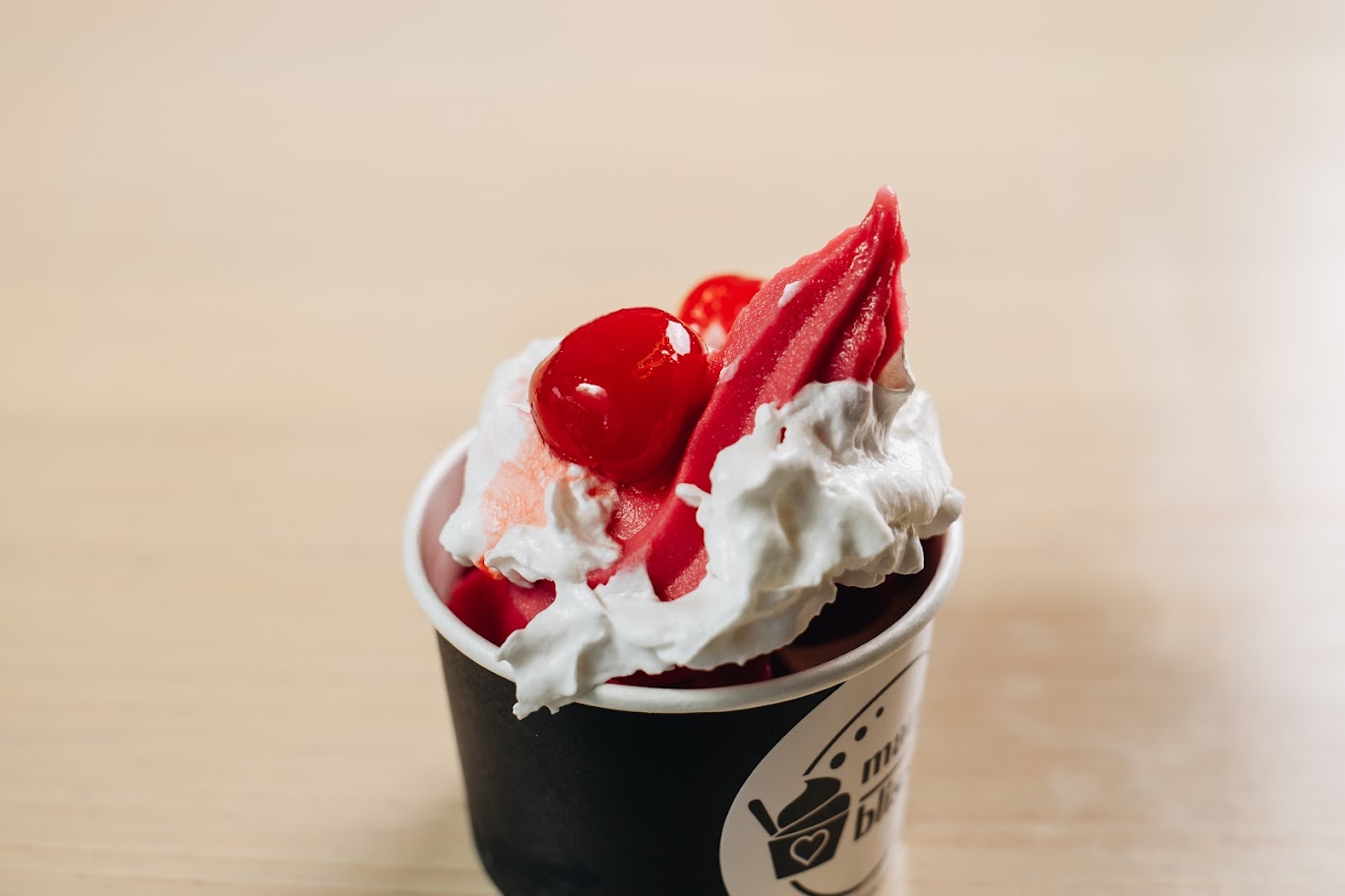 mangoblissfroyo.com