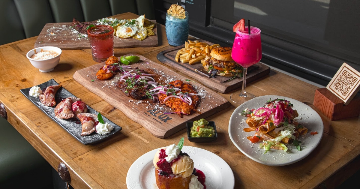 Alux Bar & Grill business photo