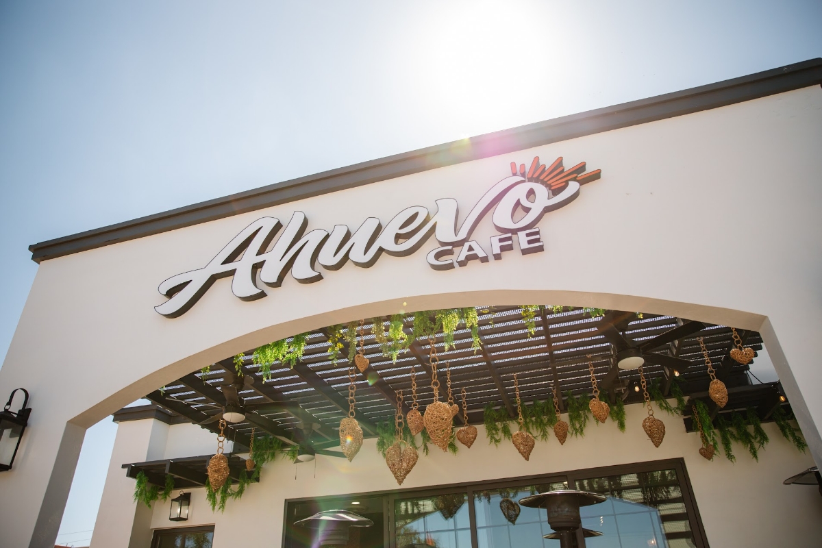 Ahuevo Café - Events
