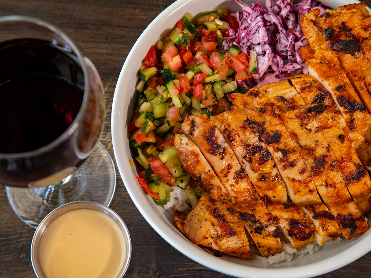 Avi's Grill