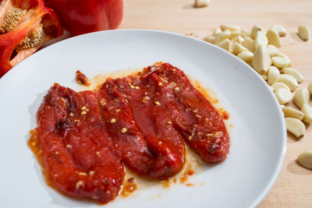 peppers in oil with garlic