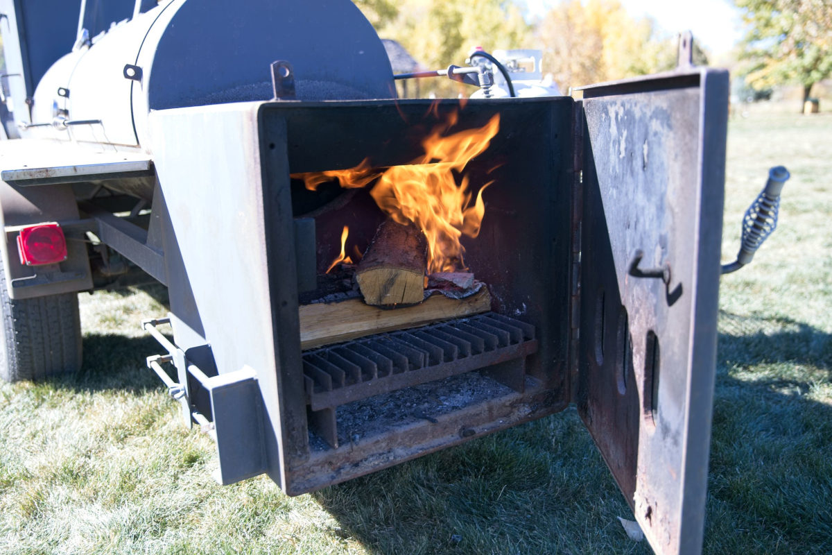 Wood smoker