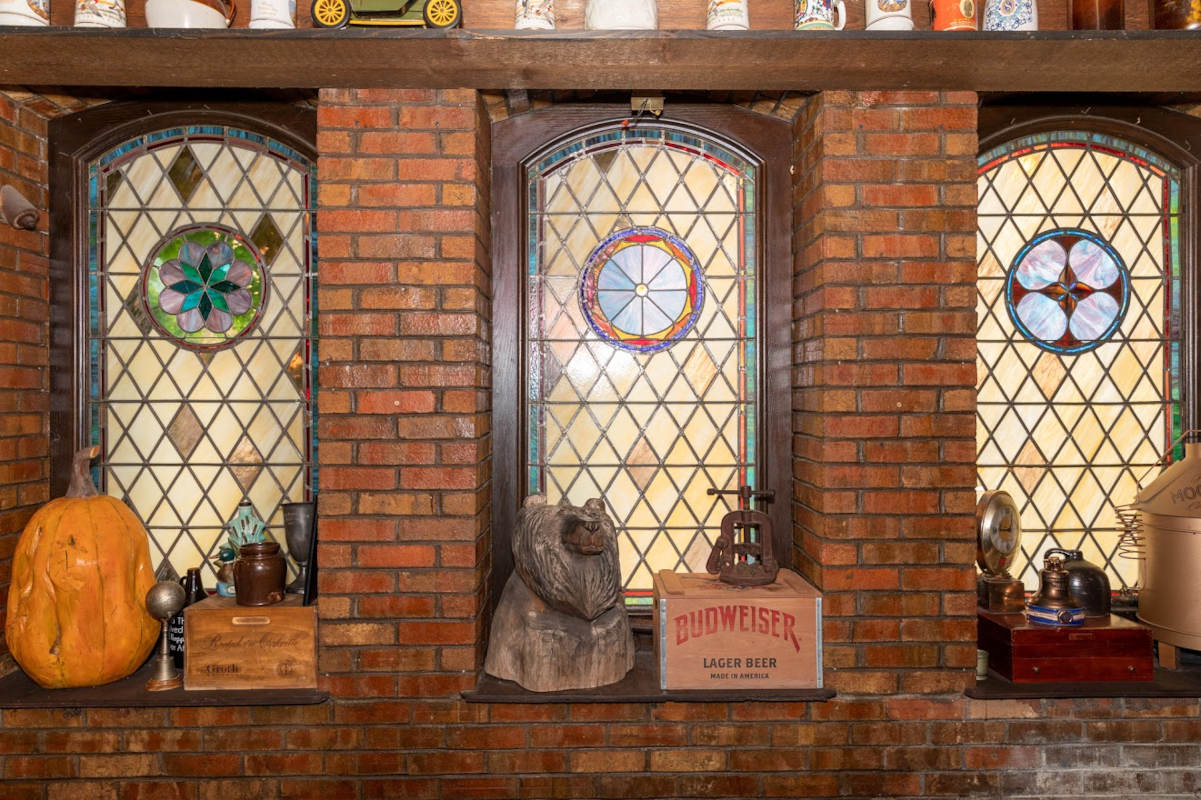 Interior, restaurant decorations