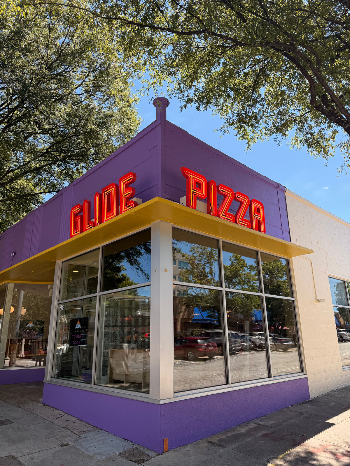 Glide Pizza Decatur is moving to a new location close by, 254 W. ponce de Leon Ave