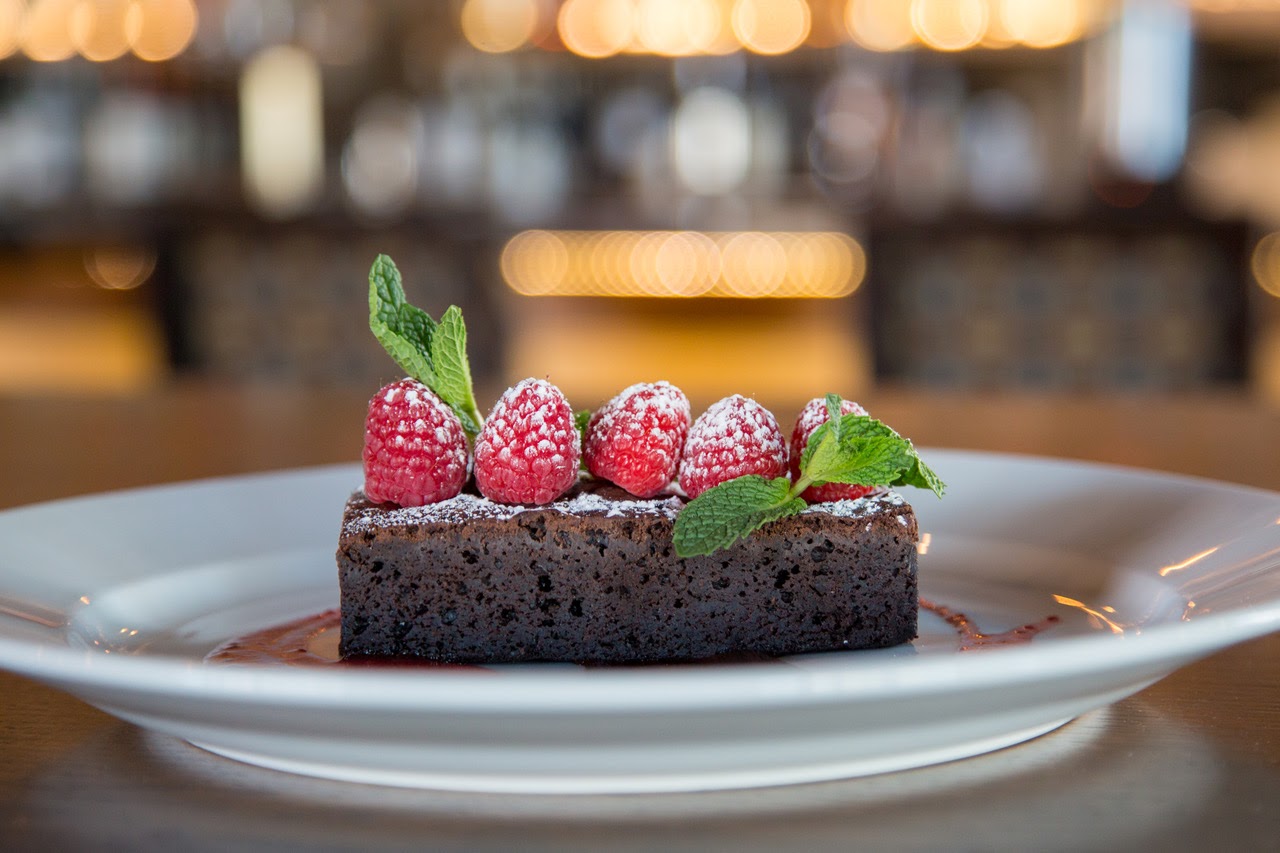 Chocolate cake with raspberries
