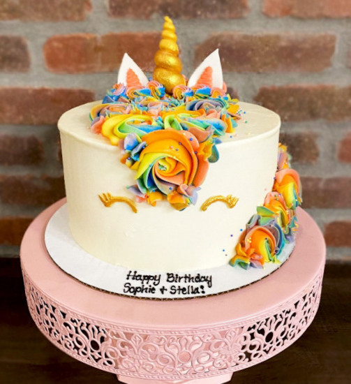Pink unicorn cake