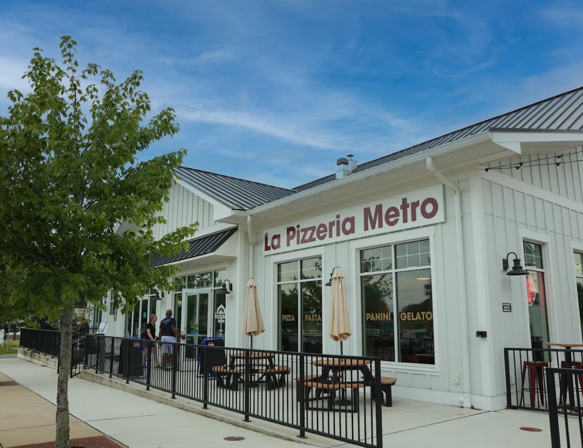La Pizzeria Metro Whitehall